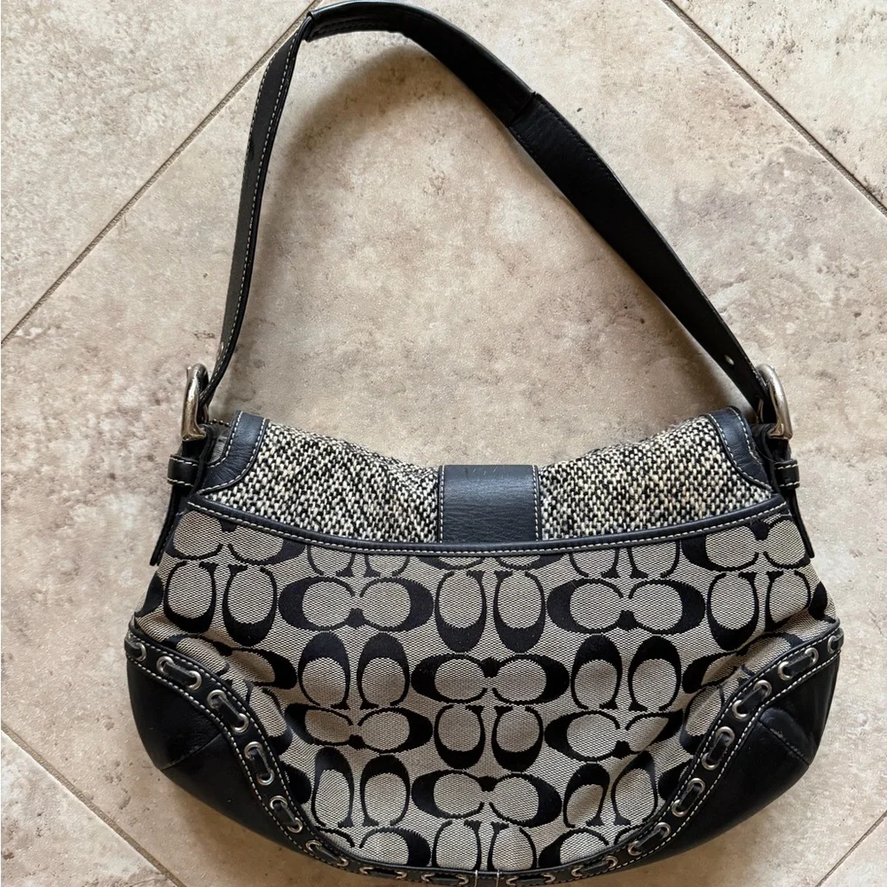 Coach F10425 Shoulder Bag - Picture 2 of 10